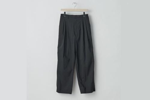 <img class='new_mark_img1' src='https://img.shop-pro.jp/img/new/icons2.gif' style='border:none;display:inline;margin:0px;padding:0px;width:auto;' />ssstein / WINDPROOF NYLON EASY WIDE TROUSERS(BLACK)