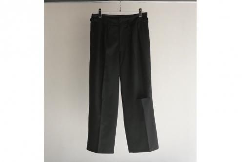 <img class='new_mark_img1' src='https://img.shop-pro.jp/img/new/icons53.gif' style='border:none;display:inline;margin:0px;padding:0px;width:auto;' />ANCELLM / WOOL DAMAGE WIDE SLACKS(BLACK)