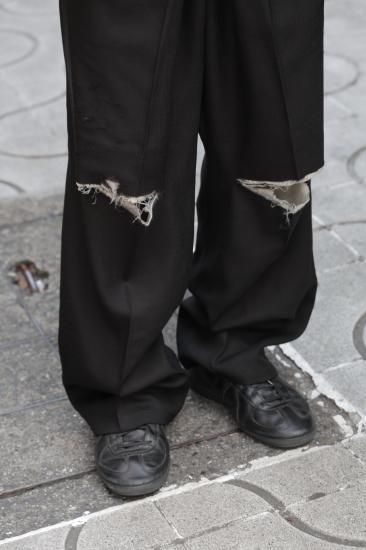 ANCELLM | アンセルム DAMAGE WOOL 2TUCK SLACKS(BLACK ANCELLM | アンセルム DAMAGE WOOL 2TUCK SLACKS(BLACK
