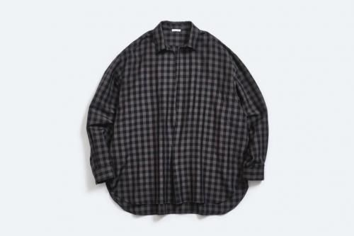 <img class='new_mark_img1' src='https://img.shop-pro.jp/img/new/icons2.gif' style='border:none;display:inline;margin:0px;padding:0px;width:auto;' />Blanc YM / Silk Plaid Skipper Shirts(BLACK)