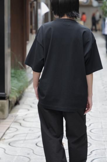 YOKE | EMBROIDERY T-SHIRT by TARO MIZUTANI(BLACK) | 刺繍TEE