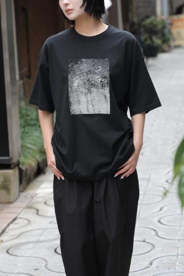 YOKE | EMBROIDERY T-SHIRT by TARO MIZUTANI(BLACK) | 刺繍TEE