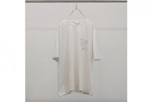 <img class='new_mark_img1' src='https://img.shop-pro.jp/img/new/icons2.gif' style='border:none;display:inline;margin:0px;padding:0px;width:auto;' />ANCELLM / MESSAGE T-SHIRT(WHITE)