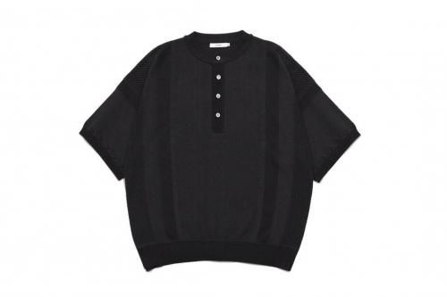 <img class='new_mark_img1' src='https://img.shop-pro.jp/img/new/icons2.gif' style='border:none;display:inline;margin:0px;padding:0px;width:auto;' />YASHIKI / Fumon Henley Knit(BLACK)