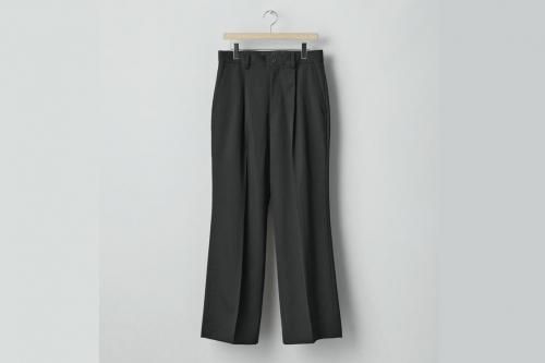 <img class='new_mark_img1' src='https://img.shop-pro.jp/img/new/icons2.gif' style='border:none;display:inline;margin:0px;padding:0px;width:auto;' />ssstein / FLARE TROUSERS(BLACK)