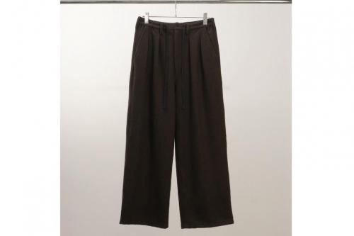 <img class='new_mark_img1' src='https://img.shop-pro.jp/img/new/icons2.gif' style='border:none;display:inline;margin:0px;padding:0px;width:auto;' />ANCELLM / WOOL WIDE EASY TUCK SLACKS(D.BROWN)