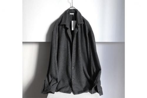 <img class='new_mark_img1' src='https://img.shop-pro.jp/img/new/icons2.gif' style='border:none;display:inline;margin:0px;padding:0px;width:auto;' />Blanc YM / CASHMERE SHIRT JACKET(CHARCOAL GRAY)