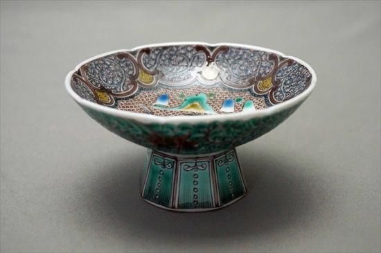 宮本忠夫作 九谷色絵巣籠図 高台杯 - 九谷焼 製造販売専門店 宮本忠夫作 九谷色絵巣籠図 高台杯 - 九谷焼 製造販売専門店