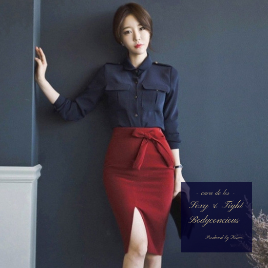 ネイビー ワインレッドがエレガントなタイトスカートのセットアップ スーツ ネイビー ワインレッドがエレガントなタイトスカートのセットアップ スーツ