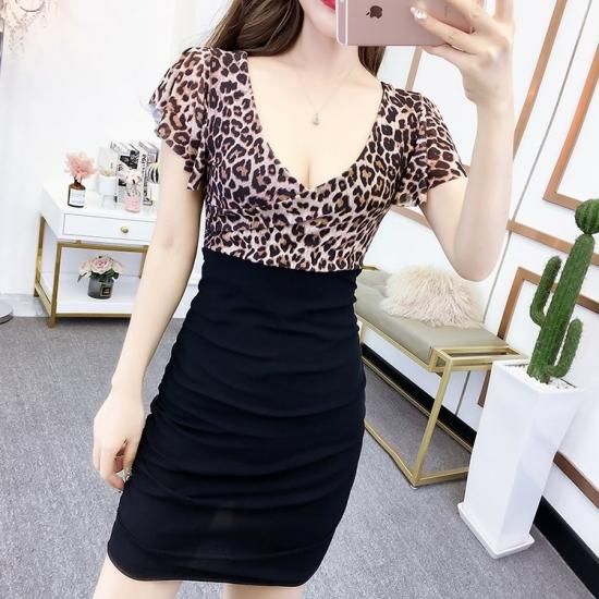 Vネックの大胆な谷間見せがセクシーなレオパード柄ボディコンミニワンピース 2色 Vネックの大胆な谷間見せがセクシーなレオパード柄ボディコンミニワンピース 2色