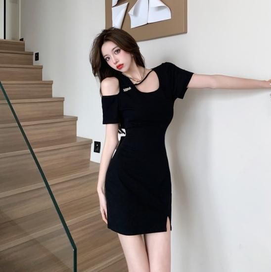 黒ドレス バックコンシャス リボン付き お呼ばれ 美人 韓国 i32 リューユ Rew-You キャバドレス ミニ 黒 膝丈 韓国ドレス