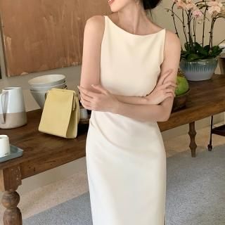 同伴にも活躍 きれいめシンプルスタイルのロング丈キャミソールタイトワンピース 4色