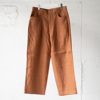 <img class='new_mark_img1' src='https://img.shop-pro.jp/img/new/icons20.gif' style='border:none;display:inline;margin:0px;padding:0px;width:auto;' />FARAH/  One-tuck Wide Tapered Pants 