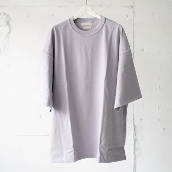 <img class='new_mark_img1' src='https://img.shop-pro.jp/img/new/icons14.gif' style='border:none;display:inline;margin:0px;padding:0px;width:auto;' />YOKE/  OVERSIZED INSIDE-OUT T-SHIRT 