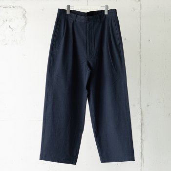 <img class='new_mark_img1' src='https://img.shop-pro.jp/img/new/icons14.gif' style='border:none;display:inline;margin:0px;padding:0px;width:auto;' />scair / STRETCH CHINO TROUSERS 