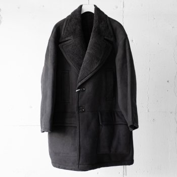 <img class='new_mark_img1' src='https://img.shop-pro.jp/img/new/icons14.gif' style='border:none;display:inline;margin:0px;padding:0px;width:auto;' />YOKE/ REVERSIBLE MOUTON RANCH COAT 