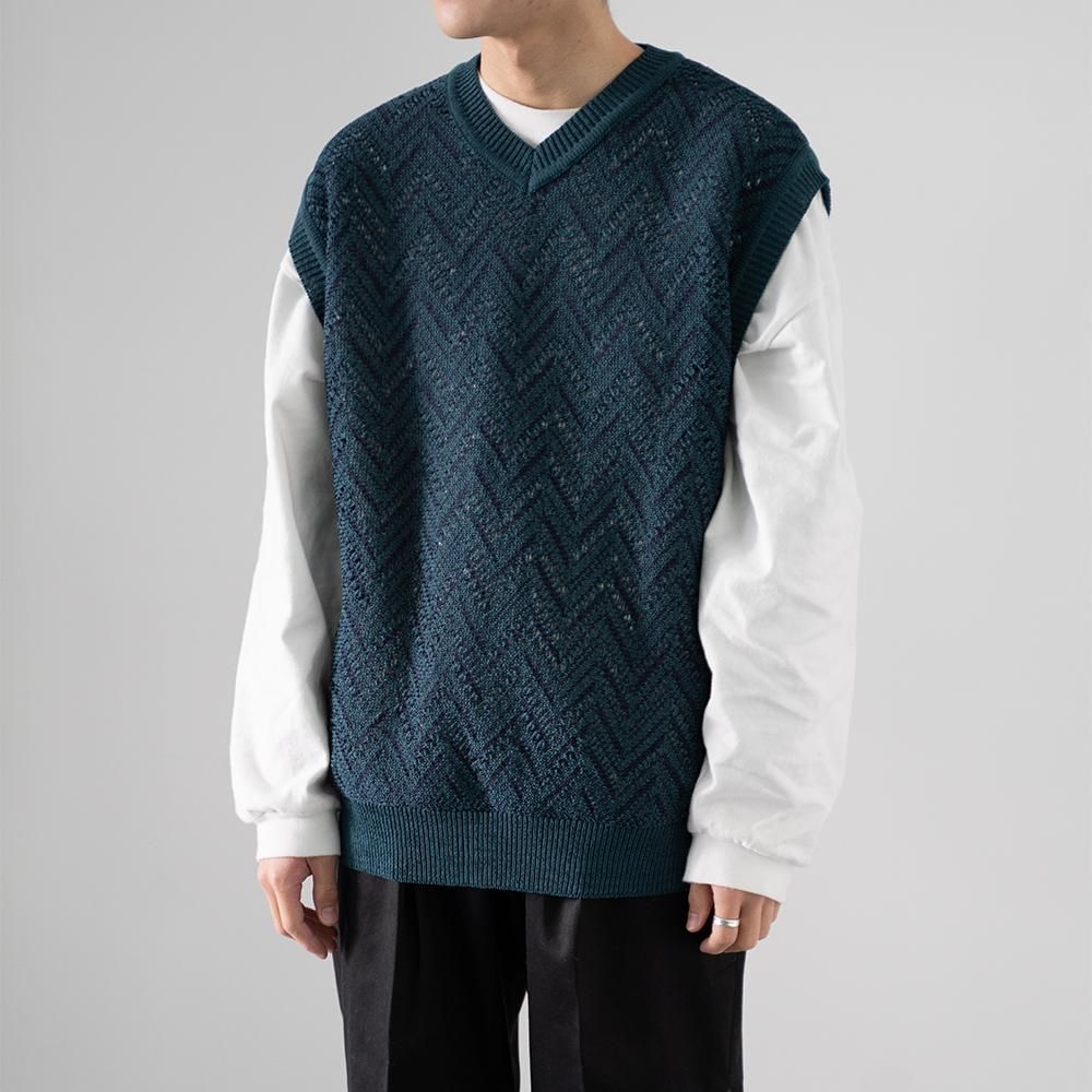 YOKE/ HERRINGBONE MESH V-NECK VEST