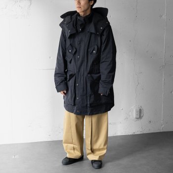 <img class='new_mark_img1' src='https://img.shop-pro.jp/img/new/icons14.gif' style='border:none;display:inline;margin:0px;padding:0px;width:auto;' />YOKE/ CANADIAN MILITARY PARKA 