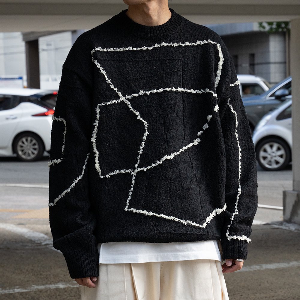 Yoke Continuous Line Embroidery Sweater 大人の上質