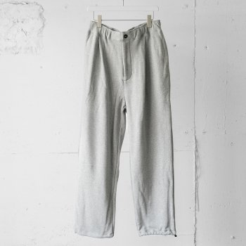 <img class='new_mark_img1' src='https://img.shop-pro.jp/img/new/icons14.gif' style='border:none;display:inline;margin:0px;padding:0px;width:auto;' />EVCON/ 1TUCK EASY SWEAT PANTS 