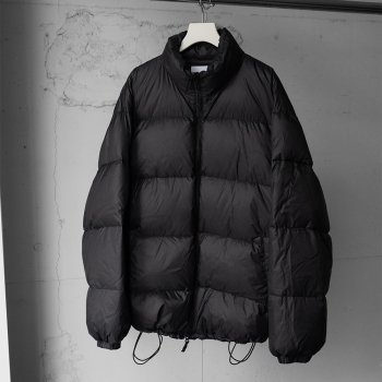 <img class='new_mark_img1' src='https://img.shop-pro.jp/img/new/icons14.gif' style='border:none;display:inline;margin:0px;padding:0px;width:auto;' />stein/ DOWN PADDED JACKET 