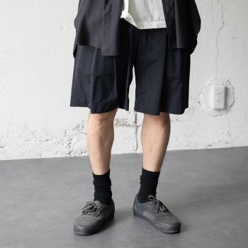 <img class='new_mark_img1' src='https://img.shop-pro.jp/img/new/icons14.gif' style='border:none;display:inline;margin:0px;padding:0px;width:auto;' />stein/ WINDPROOF NYLON WIDE EASY SHORT TROUSERS 