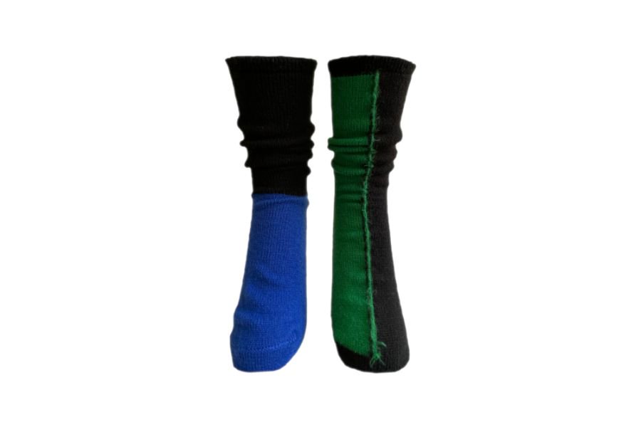 COLOR BLOCK SOCKS<br>BLACK×GREEN×BLUE<img class='new_mark_img2' src='https://img.shop-pro.jp/img/new/icons5.gif' style='border:none;display:inline;margin:0px;padding:0px;width:auto;' />