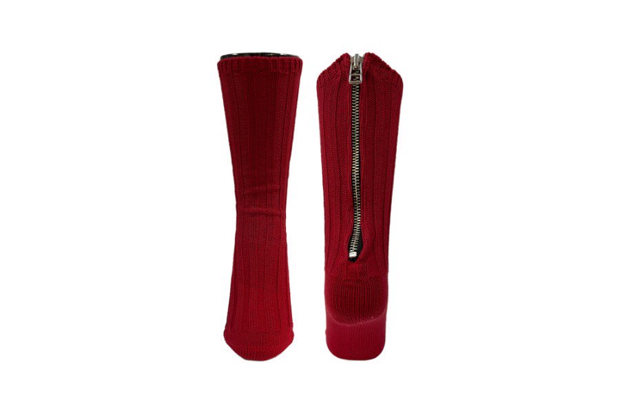 UNISEX/ZIPPER SOCKS<br>RED<img class='new_mark_img2' src='https://img.shop-pro.jp/img/new/icons5.gif' style='border:none;display:inline;margin:0px;padding:0px;width:auto;' />