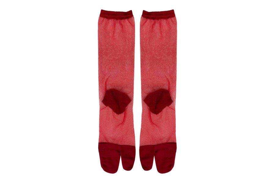 SEE-THROUGH TABI SOCKS<br>RED<img class='new_mark_img2' src='https://img.shop-pro.jp/img/new/icons5.gif' style='border:none;display:inline;margin:0px;padding:0px;width:auto;' />