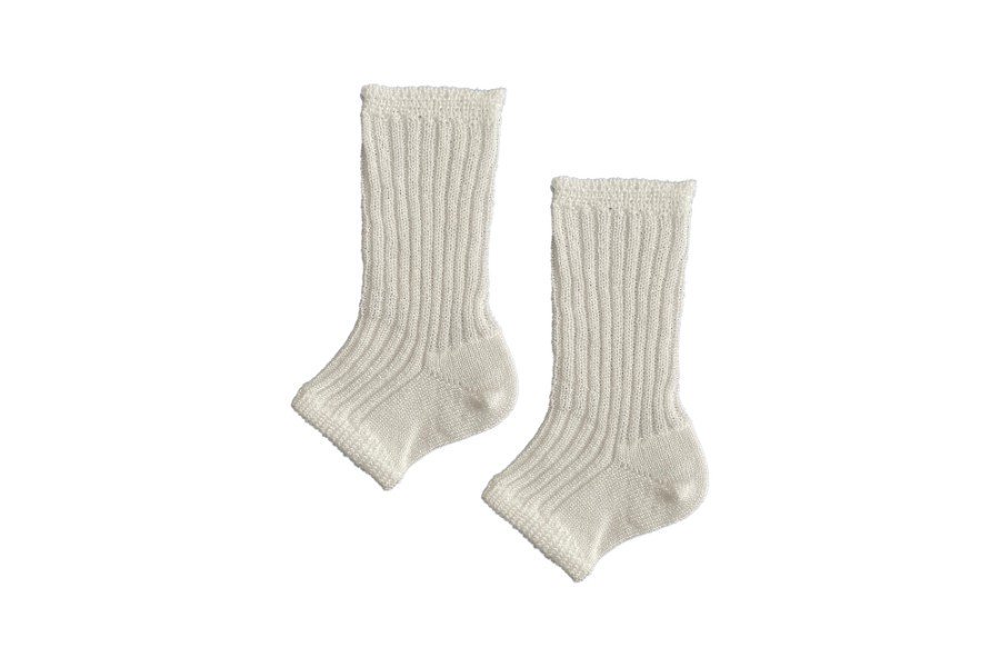LAME DEFORM LOOSE SOCKS<br>WHITE<img class='new_mark_img2' src='https://img.shop-pro.jp/img/new/icons5.gif' style='border:none;display:inline;margin:0px;padding:0px;width:auto;' />