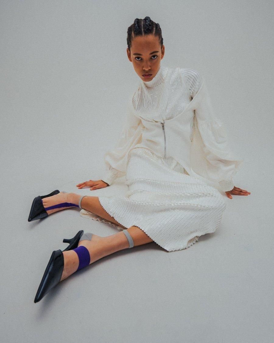 アシンメトリーラインシースルーソックス | グレー×パープル