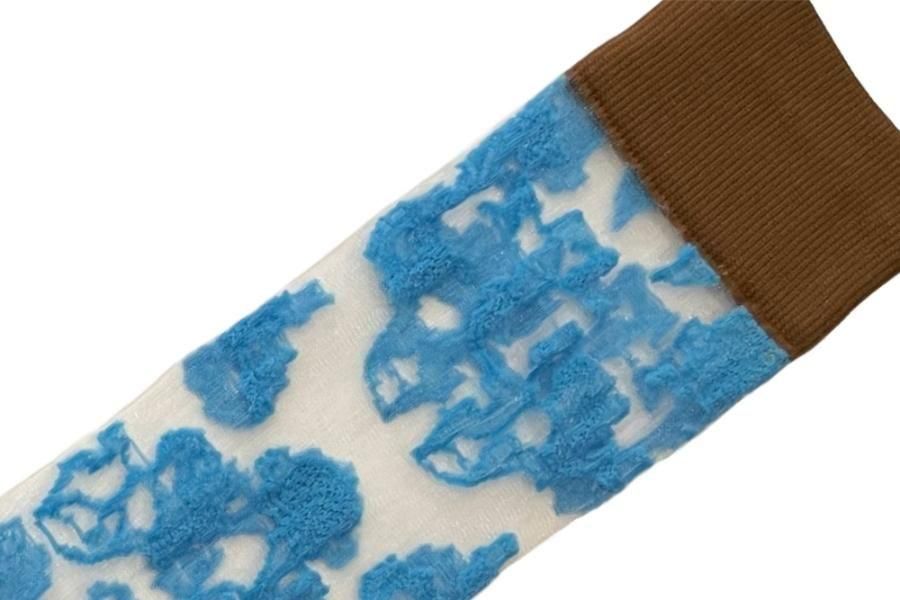 3カラーフラワーシースルーソックス | ブルー - FAKUI 公式