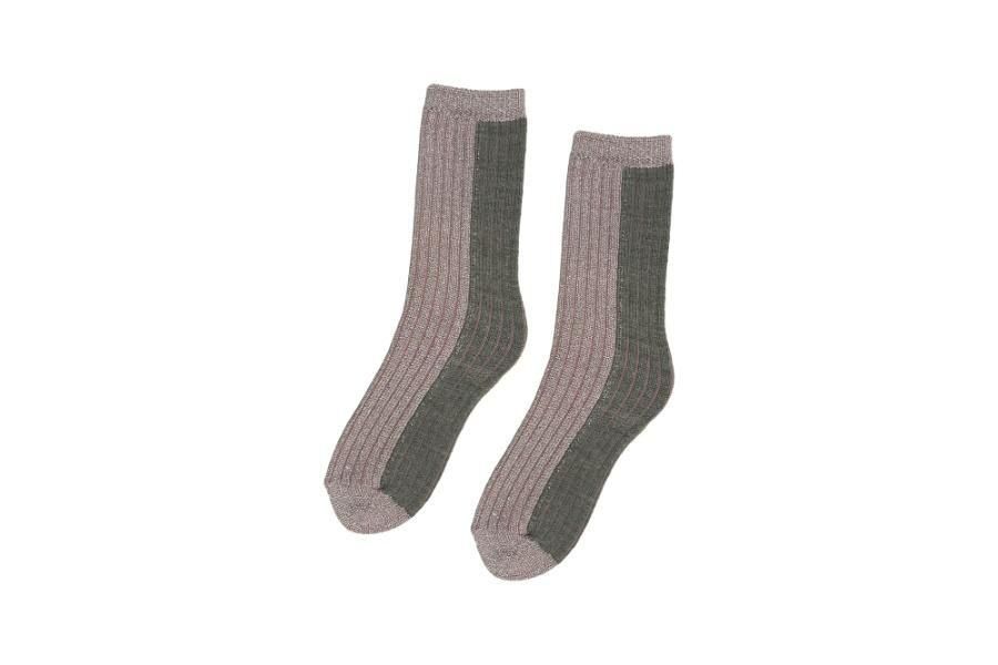 COLOR BLOCK GLITTER SOCKS<br>PINKGRAY<img class='new_mark_img2' src='https://img.shop-pro.jp/img/new/icons5.gif' style='border:none;display:inline;margin:0px;padding:0px;width:auto;' />