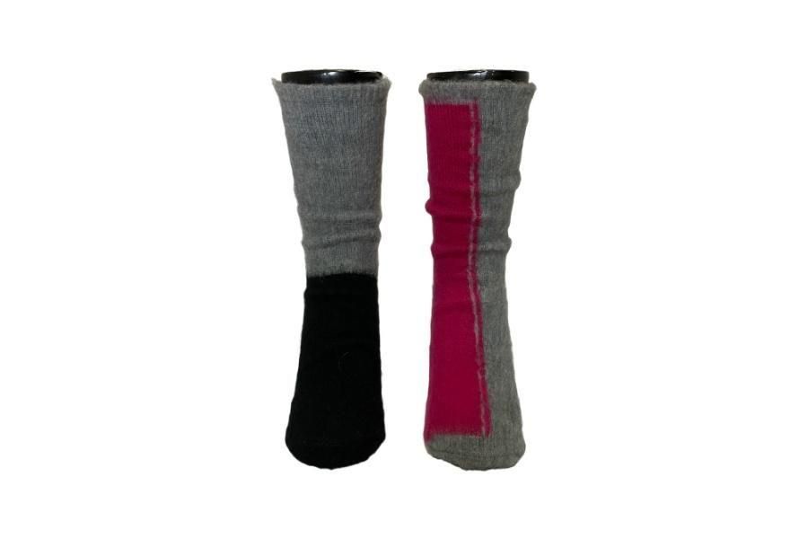 COLOR BLOCK SOCKS<br>GRAYPINKBLACK<img class='new_mark_img2' src='https://img.shop-pro.jp/img/new/icons5.gif' style='border:none;display:inline;margin:0px;padding:0px;width:auto;' />