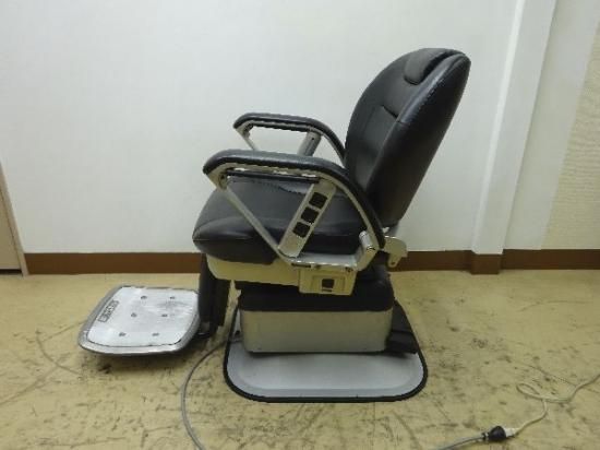 バーバーチェア】ブラームOSPレッグレスト・単動ステップ一体型(送風ファン機能付き):タカラベルモントの公式オンラインショップ