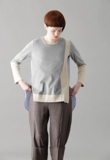 pale tone velor pull-over