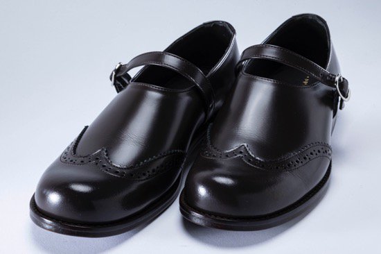 round strap shoes - SUNAOKUWAHARA ONLINE STORE