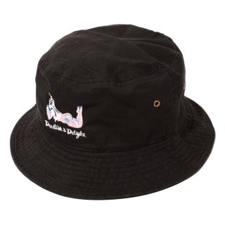 SPOOKY GIRL BUCKET HAT (BK)