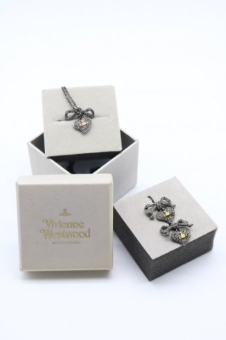 【vintage】Vivienne Westwood / heart & ribbon motif line stone 2pcs set