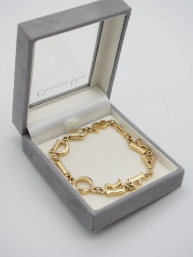 vintageChristian Dior /  DIOR PARIS logo charm gold bracelet