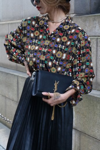 vintagestandard collar jewelry motif pattern silk blouse