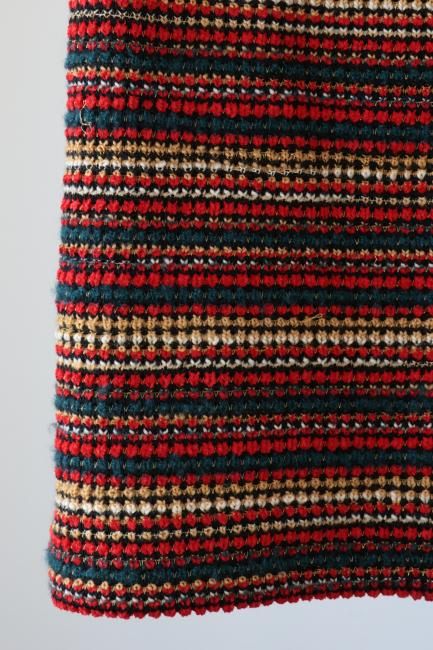 イヴサンローラン ニットコート 金ボタン ビジュー ミドル丈 赤 ウール イヴサンローラン ニットコート 金ボタン ビジュー ミドル丈 赤