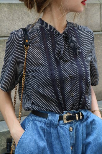 vintagefront lace design stripe pattern see-through blouse / black