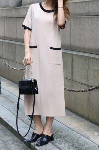 <img class='new_mark_img1' src='https://img.shop-pro.jp/img/new/icons57.gif' style='border:none;display:inline;margin:0px;padding:0px;width:auto;' />round neck bicolor summer knit dress / beige