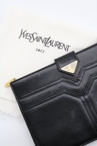 【vintage】Yves Saint Laurent / YSL logo leather clutch bag