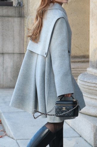 <img class='new_mark_img1' src='https://img.shop-pro.jp/img/new/icons57.gif' style='border:none;display:inline;margin:0px;padding:0px;width:auto;' />HAND MADE inverted pleats wool coat / gray
