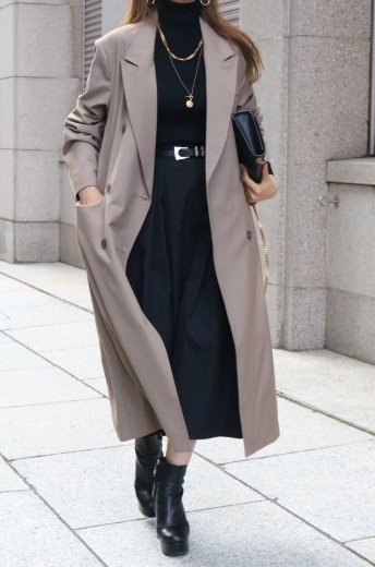 <img class='new_mark_img1' src='https://img.shop-pro.jp/img/new/icons57.gif' style='border:none;display:inline;margin:0px;padding:0px;width:auto;' />peaked lapel collar double button long jacket / beige