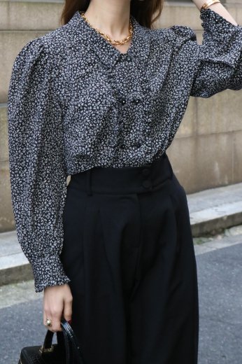 vintagepuff sleeves front frill design floral blouse