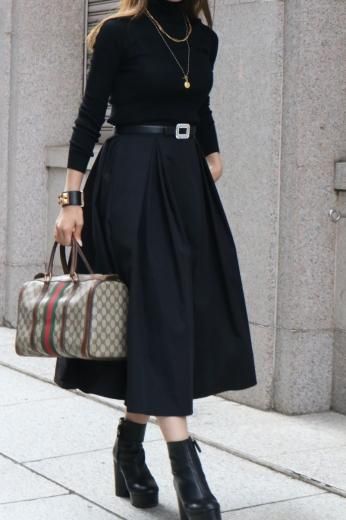 high waist double tuck volume flare skirt / black