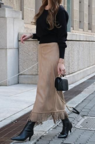 fringe piping suede trapeze skirt / beige